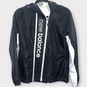 NEW BALANCE WOMENS black and white Windbreaker Jacket - MEDIUM